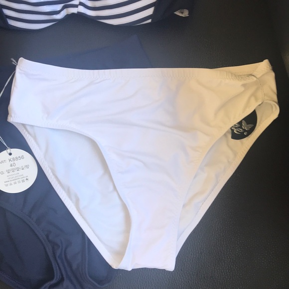Striped Vintage Bikini 👙 Navy & White Size Medium - Picture 4 of 5